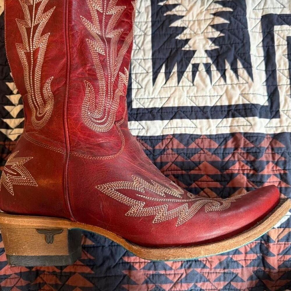 Unbranded Women's Burgundy and Red Boots - Picture 2 of 8